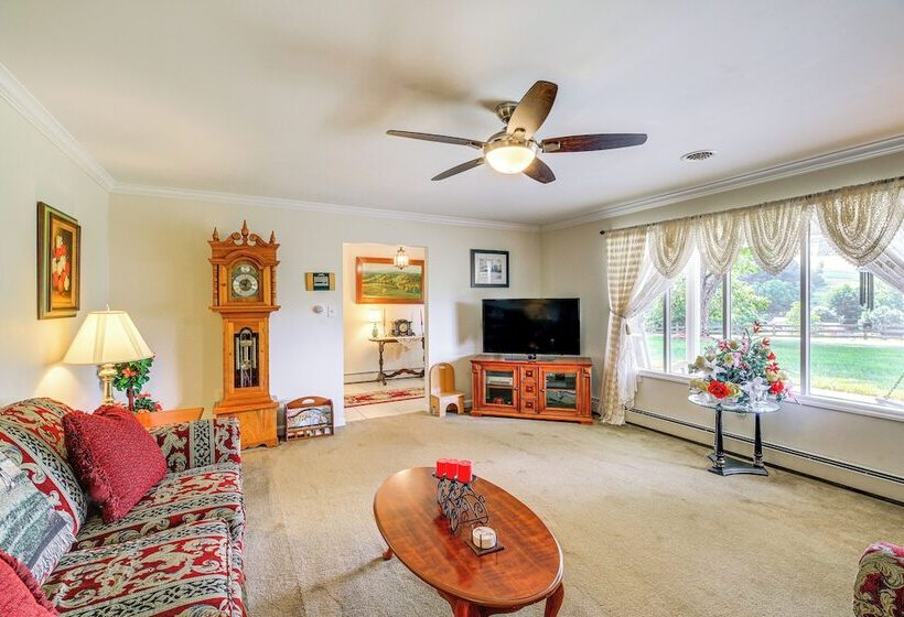 Blue Ridge Mtn Views: Ranch Style Home In Sparta!