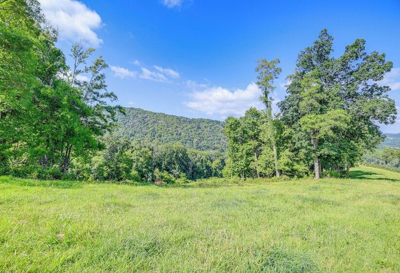 Blue Ridge Mtn Views: Ranch Style Home In Sparta!