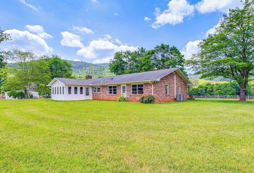 Blue Ridge Mtn Views: Ranch Style Home In Sparta!