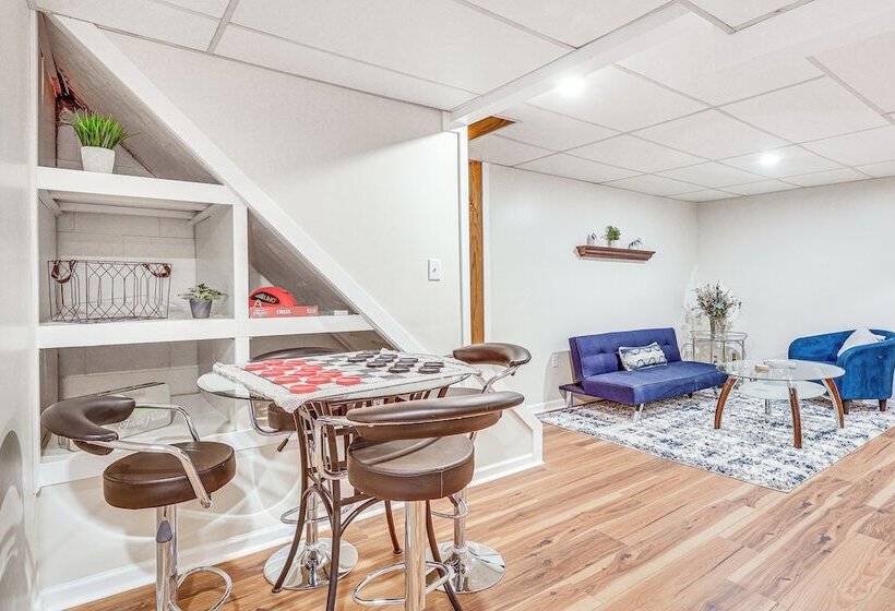 Spacious Ohio Family Home On 5 Acre Property!