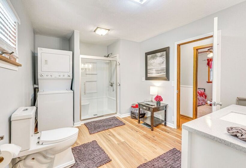 Spacious Ohio Family Home On 5 Acre Property!