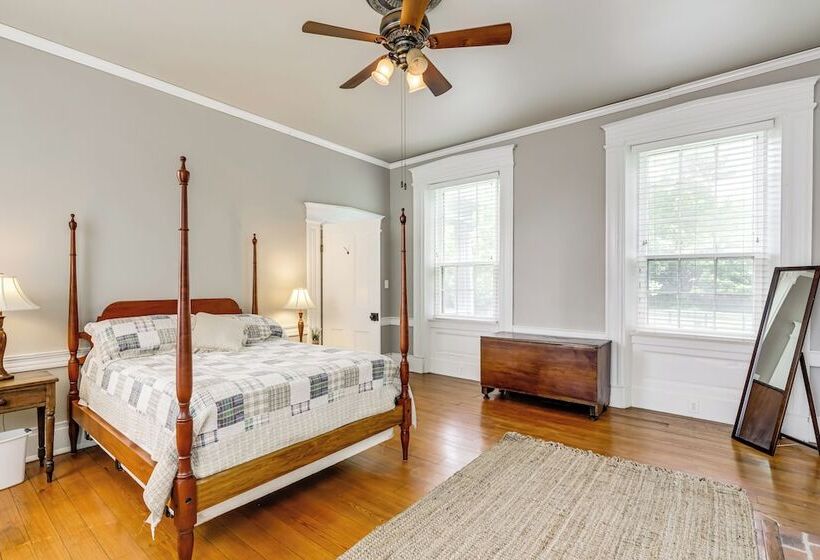 Vineyard Retreat At George Vest Historical Home