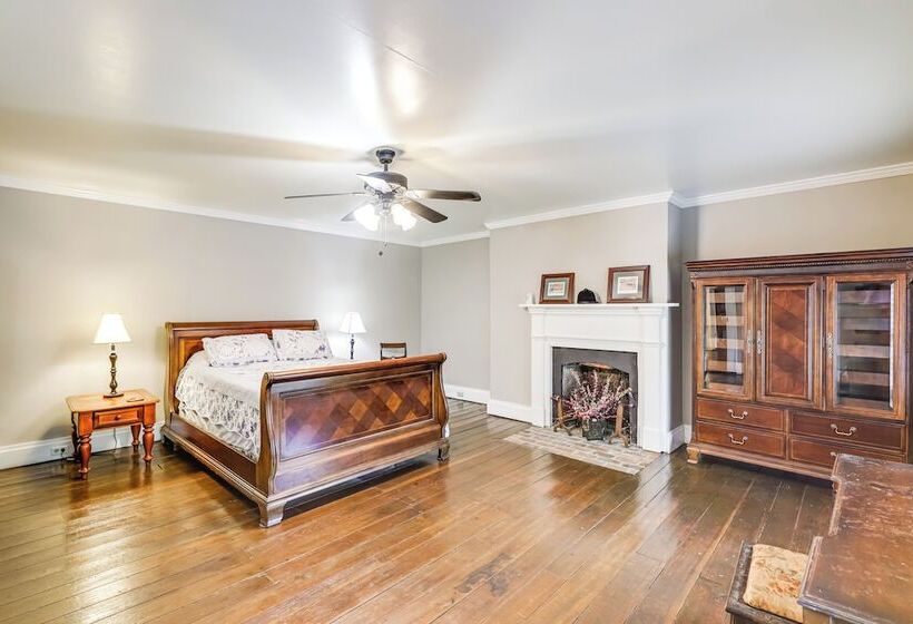 Vineyard Retreat At George Vest Historical Home