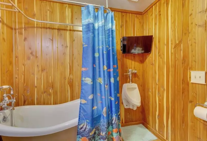 Waterfront Milton Home W/ Boat Dock!