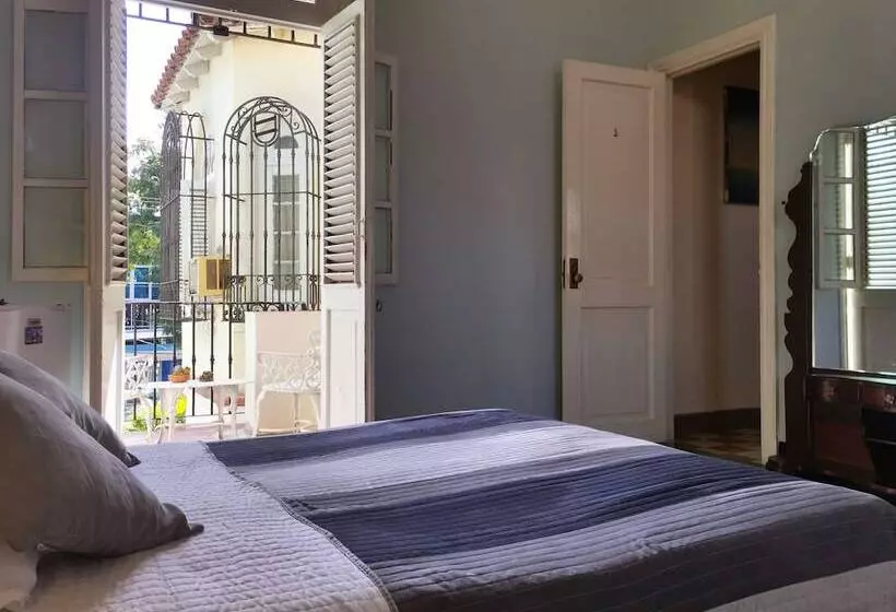 Yolanda's B&b