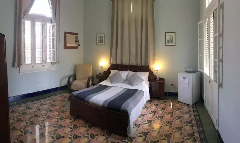Yolanda's B&b