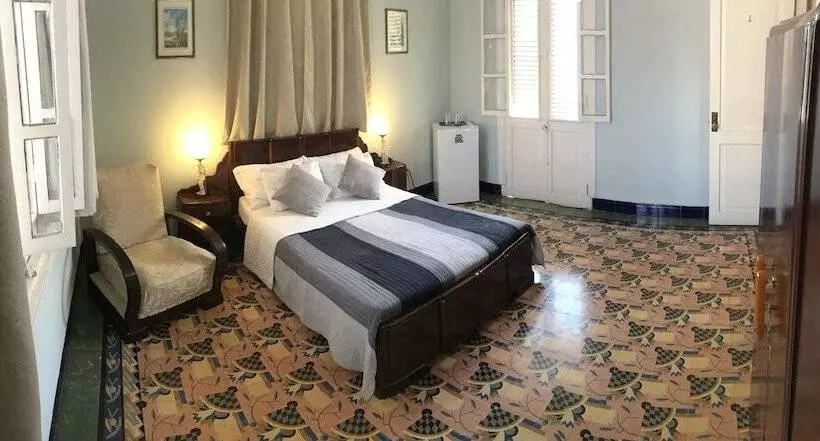 Yolanda's B&b