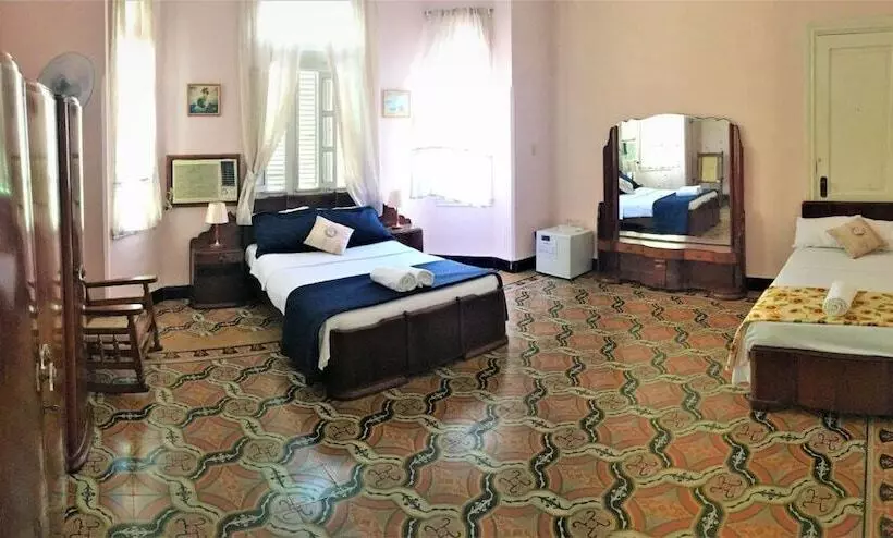 Yolanda's B&b