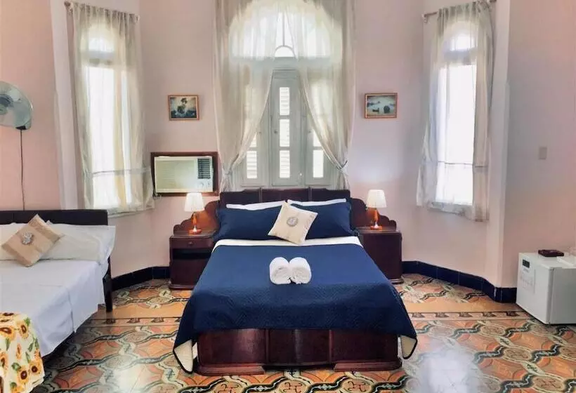 Yolanda's B&b