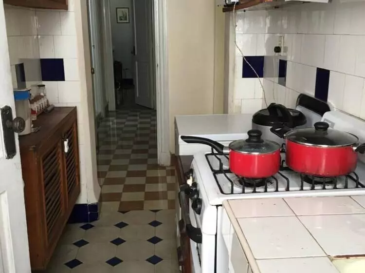 Yolanda's B&b
