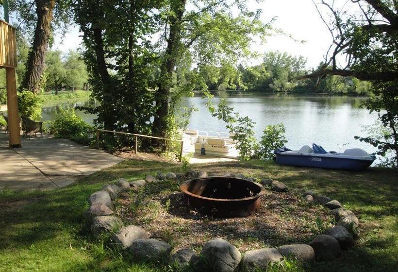 住宿加早餐 Red Bridge Inn