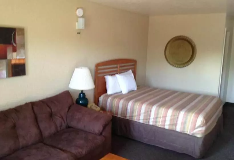 Dinner Bell Motel