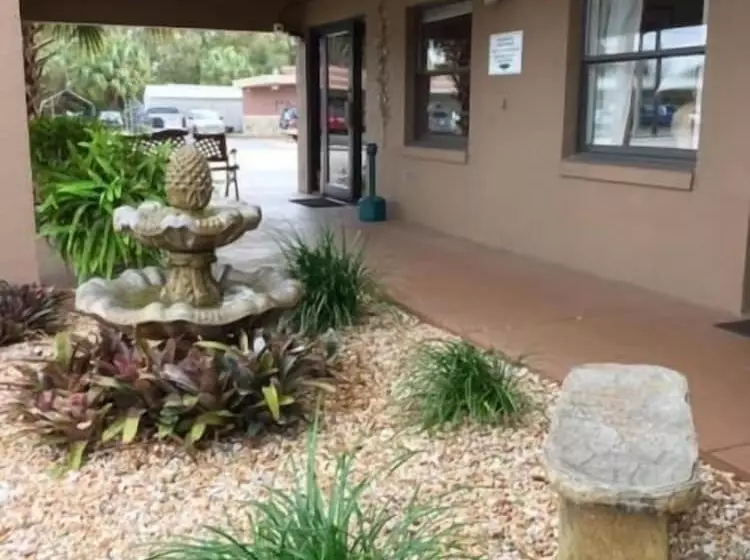 Dinner Bell Motel