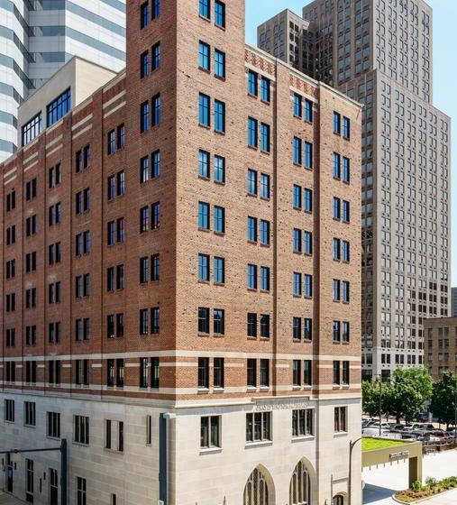Joinery Hotel Pittsburgh, Curio Collection By Hilton