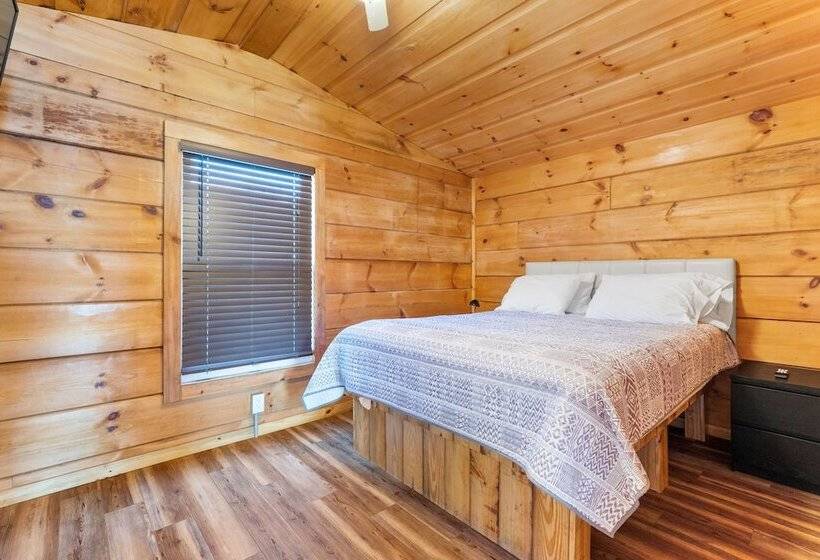 Edinboro Lake Resort Cabins