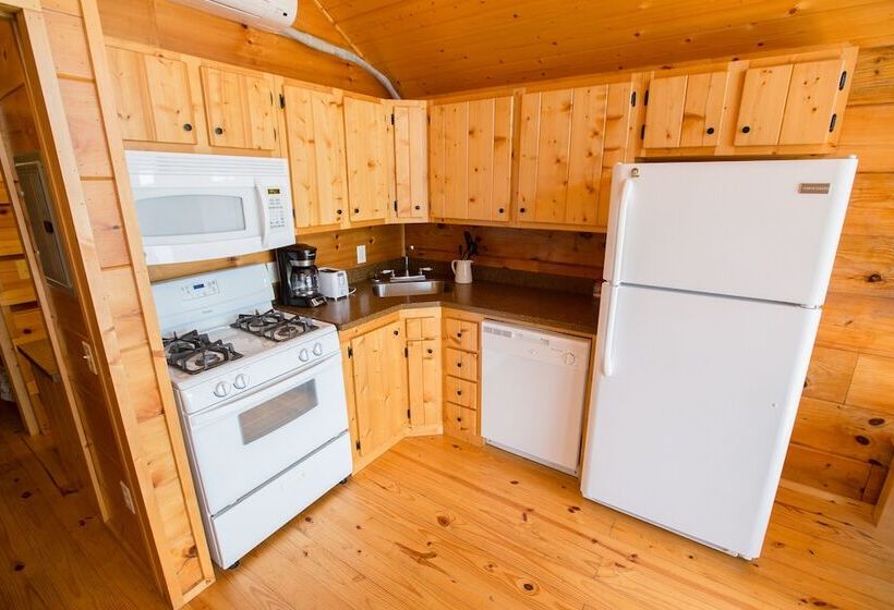 Edinboro Lake Resort Cabins