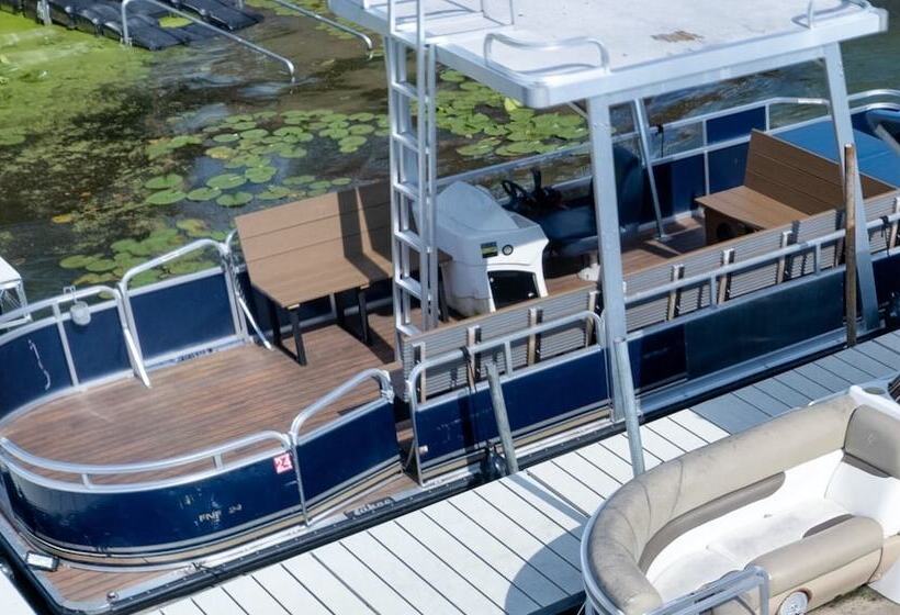 Edinboro Lake Resort Cabins