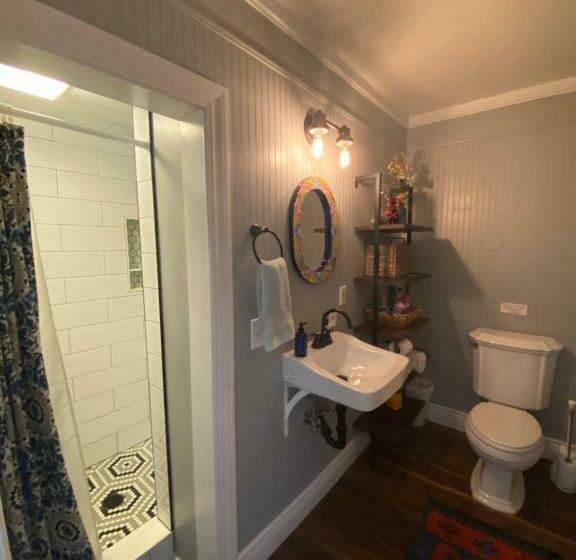 Fernweh Inn & Hostel