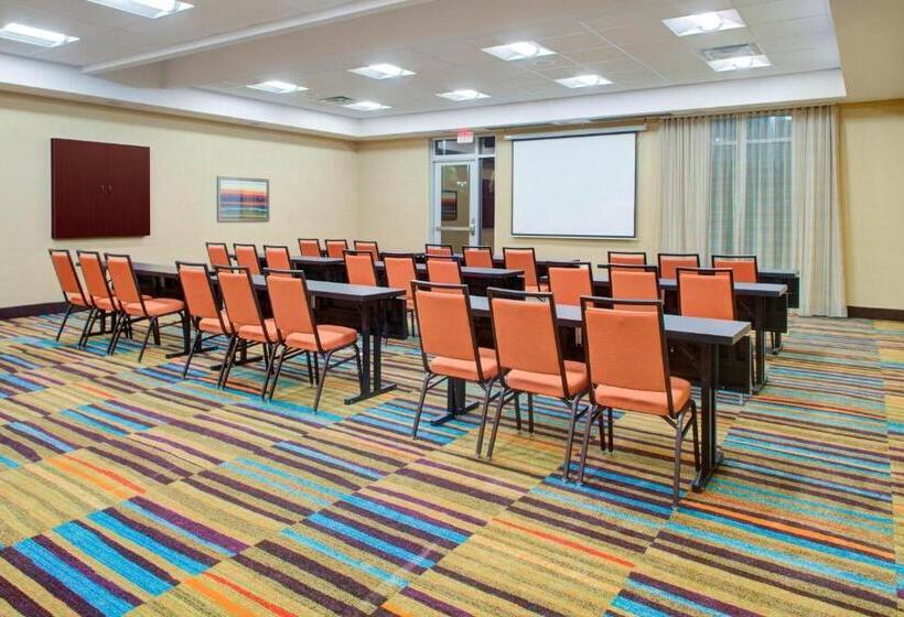 فندق Fairfield Inn & Suites By Marriott Bakersfield North/airport