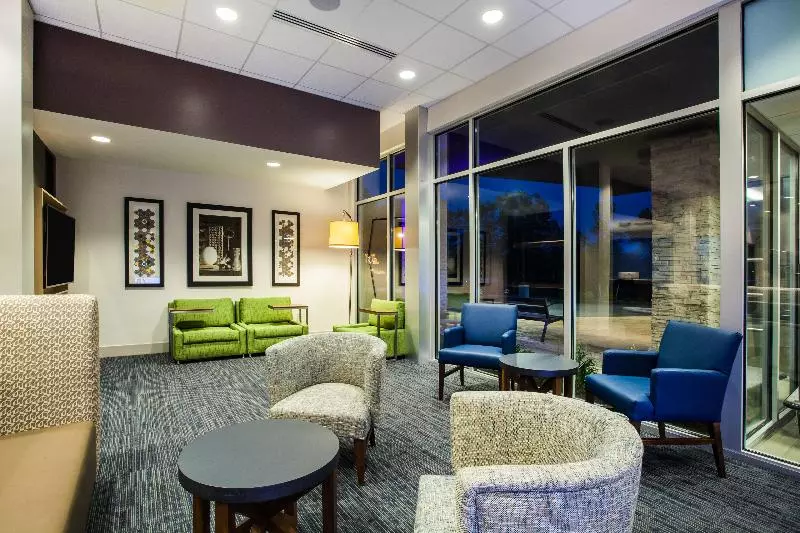 ホテル Holiday Inn Express Queensbury Lake George Area, An Ihg