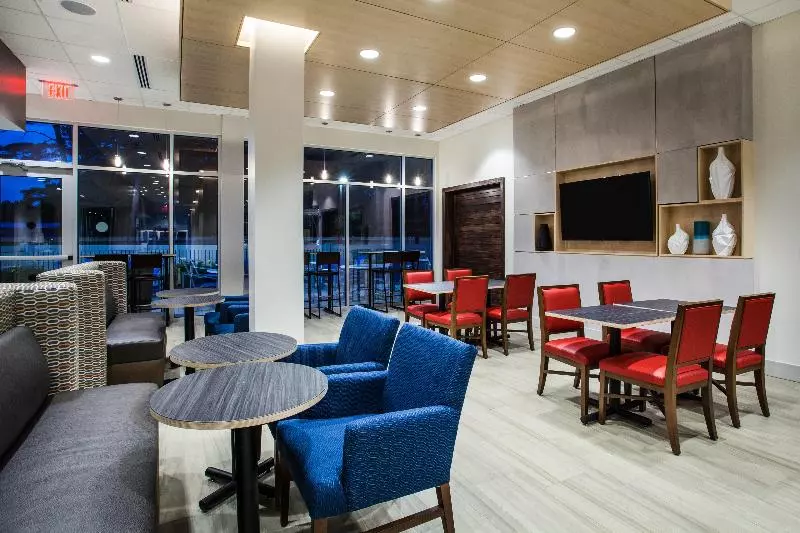 ホテル Holiday Inn Express Queensbury Lake George Area, An Ihg