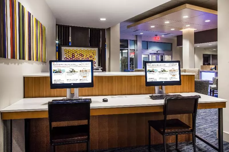 ホテル Holiday Inn Express Queensbury Lake George Area, An Ihg