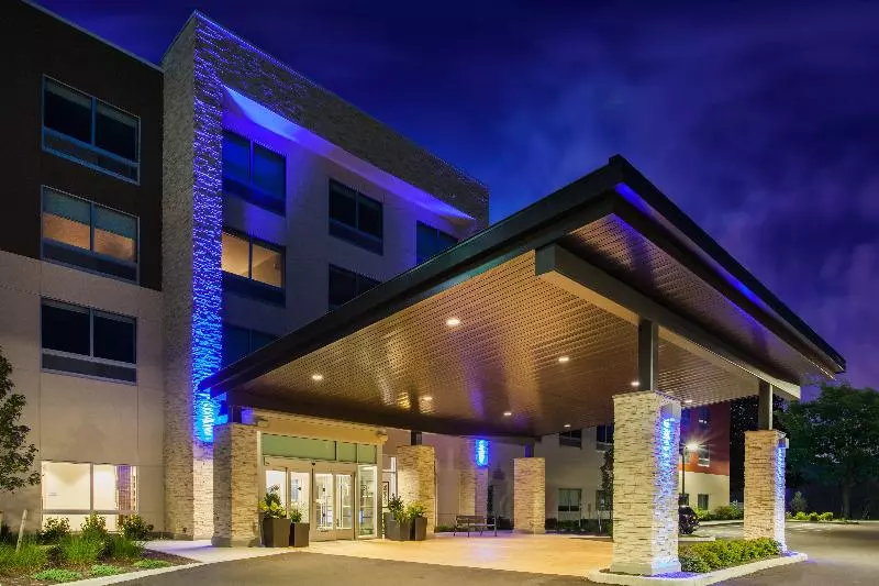 ホテル Holiday Inn Express Queensbury Lake George Area, An Ihg