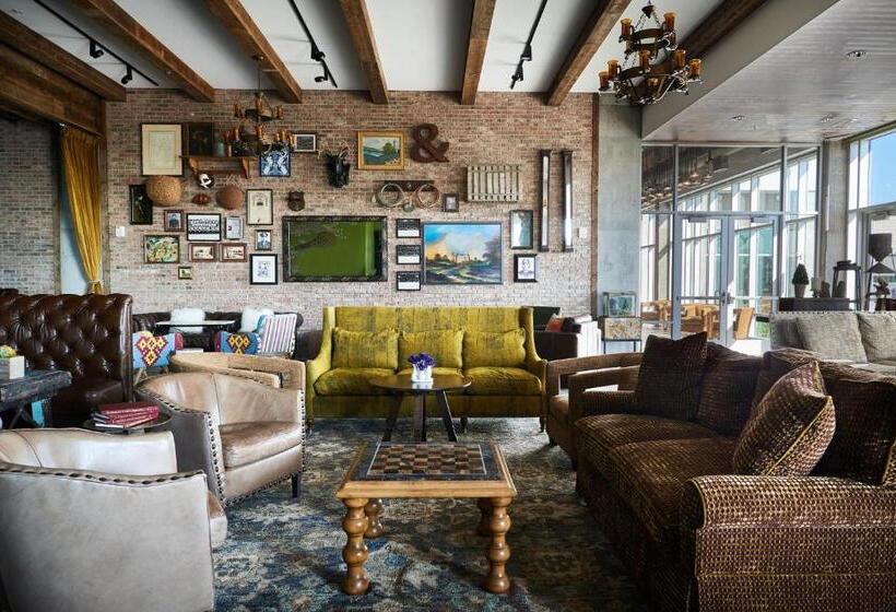 The Stella Hotel, Autograph Collection