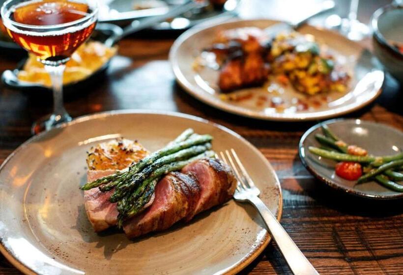 The Stella Hotel, Autograph Collection