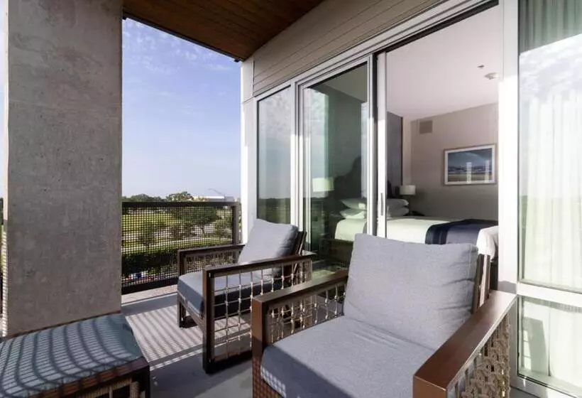 The Stella Hotel, Autograph Collection