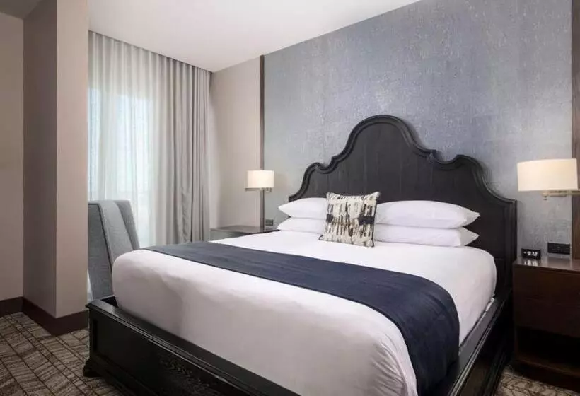 The Stella Hotel, Autograph Collection