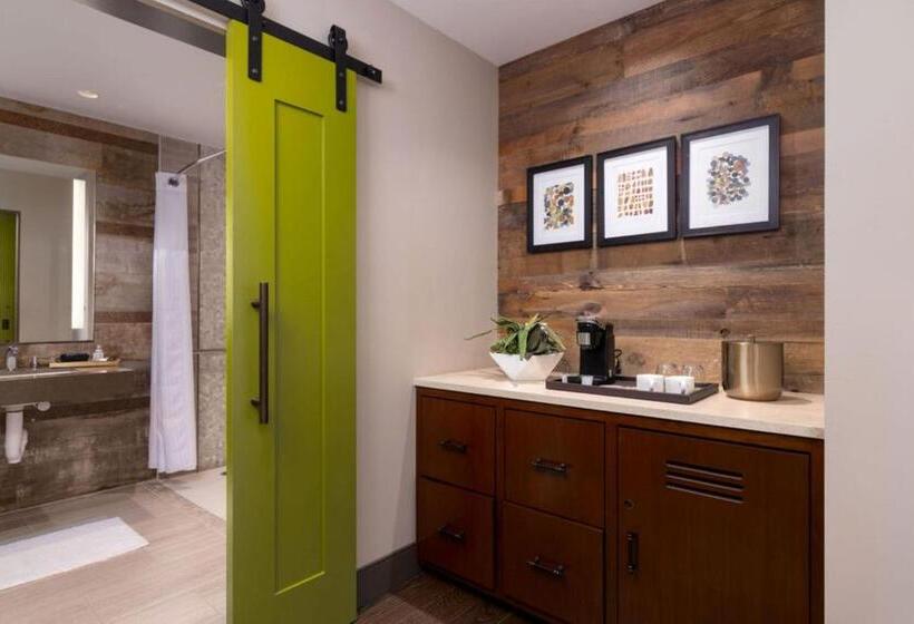 The Stella Hotel, Autograph Collection