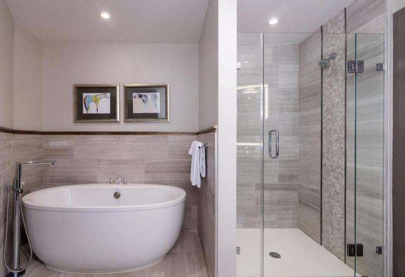 The Stella Hotel, Autograph Collection