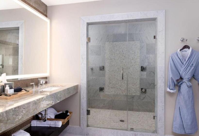 The Stella Hotel, Autograph Collection