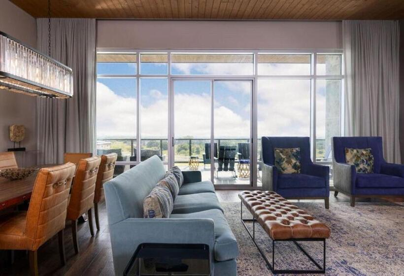 The Stella Hotel, Autograph Collection