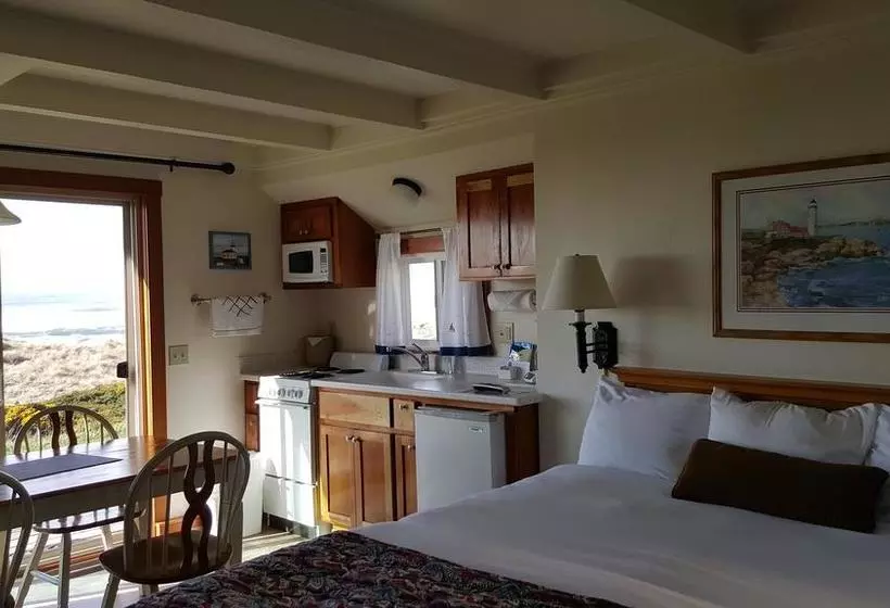 Hotelli Windermere On The Beach