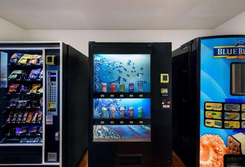 ホテル Woodspring Suites Columbus Southeast