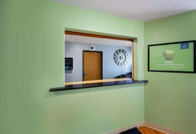 ホテル Woodspring Suites Columbus Southeast