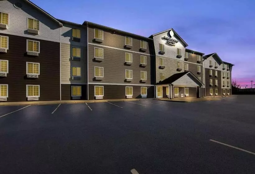ホテル Woodspring Suites Columbus Southeast