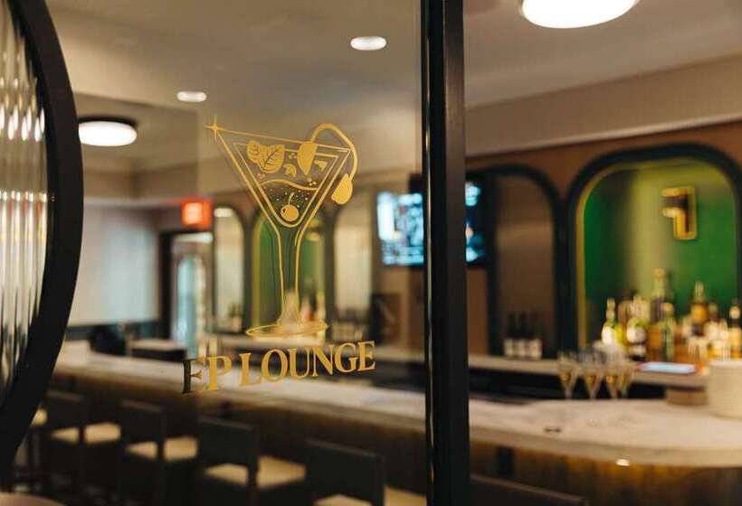 Joinery Hotel Pittsburgh, Curio Collection By Hilton