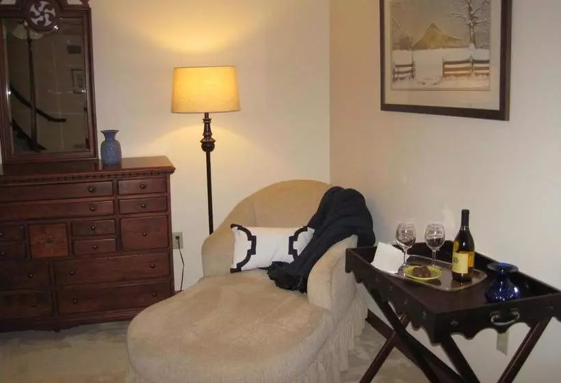 Lancaster Ridge Bed & Breakfast