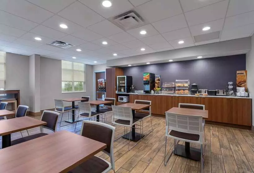 Microtel Inn & Suites By Wyndham Niagara Falls
