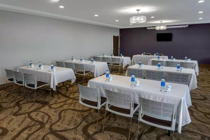 Microtel Inn & Suites By Wyndham Niagara Falls