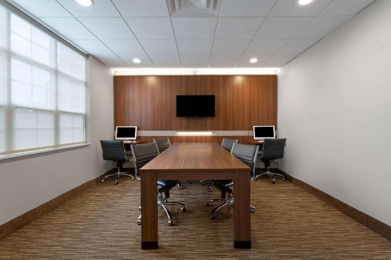 Microtel Inn & Suites By Wyndham Niagara Falls