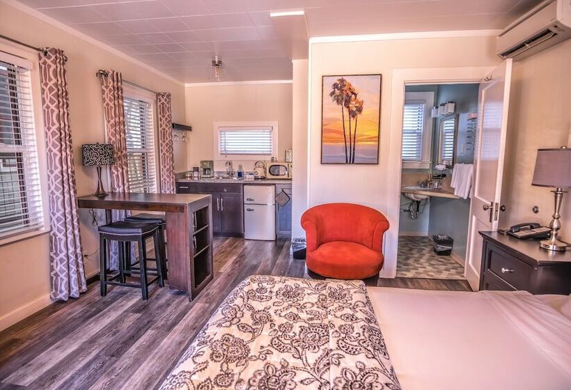 فندق على الطريق Palm Cottages