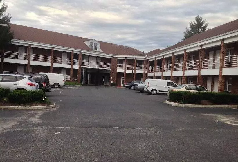 モーテル Village Inn