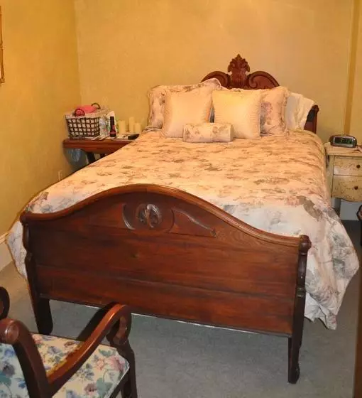 Queen Anne Bed And Breakfast