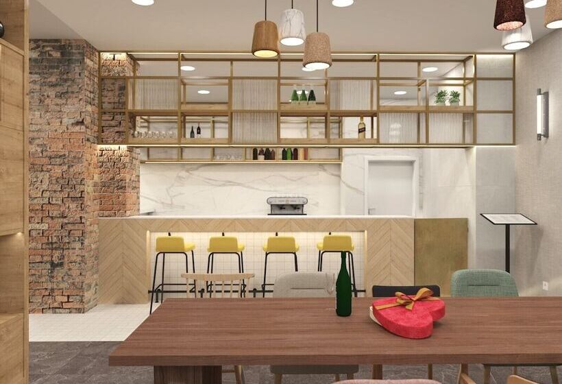 هتل Hilton Garden Inn Radom