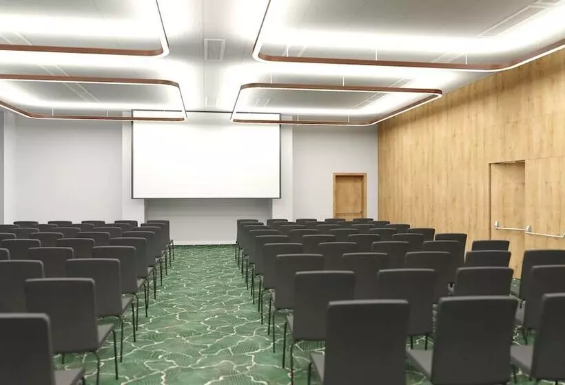 ホテル Hilton Garden Inn Radom