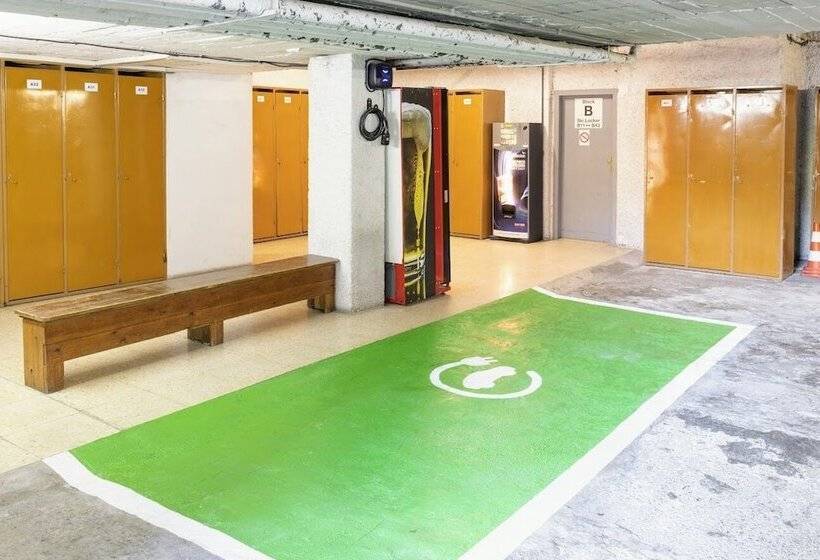 هتل Apartamentos La Solana